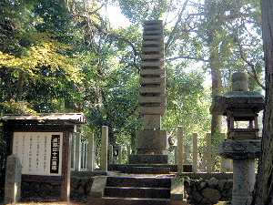 十三重石塔　談山神社