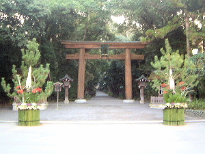 大神神社の門松
