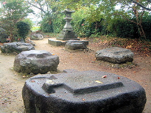本薬師寺跡の礎石