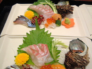 鯛のお造り　鯖の生寿司