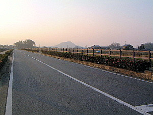 雷丘と畝傍山